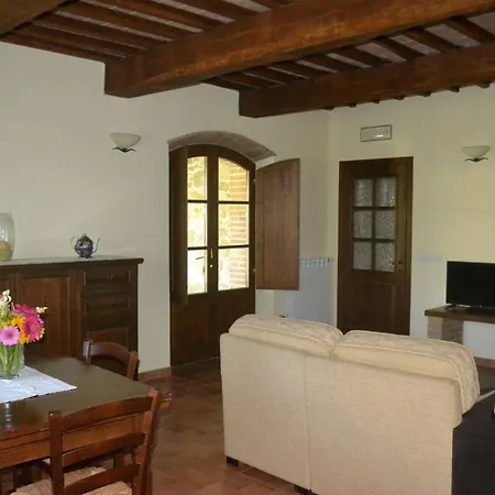 Your Relaxing Tuscan Getaway Villa